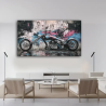 Tableau moto Urban Chrome dans un salon contemporain