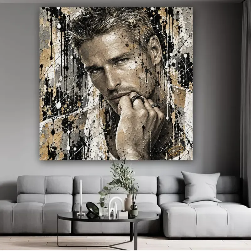 Tableau homme Rebel Mind dans un salon contemporain noir et or