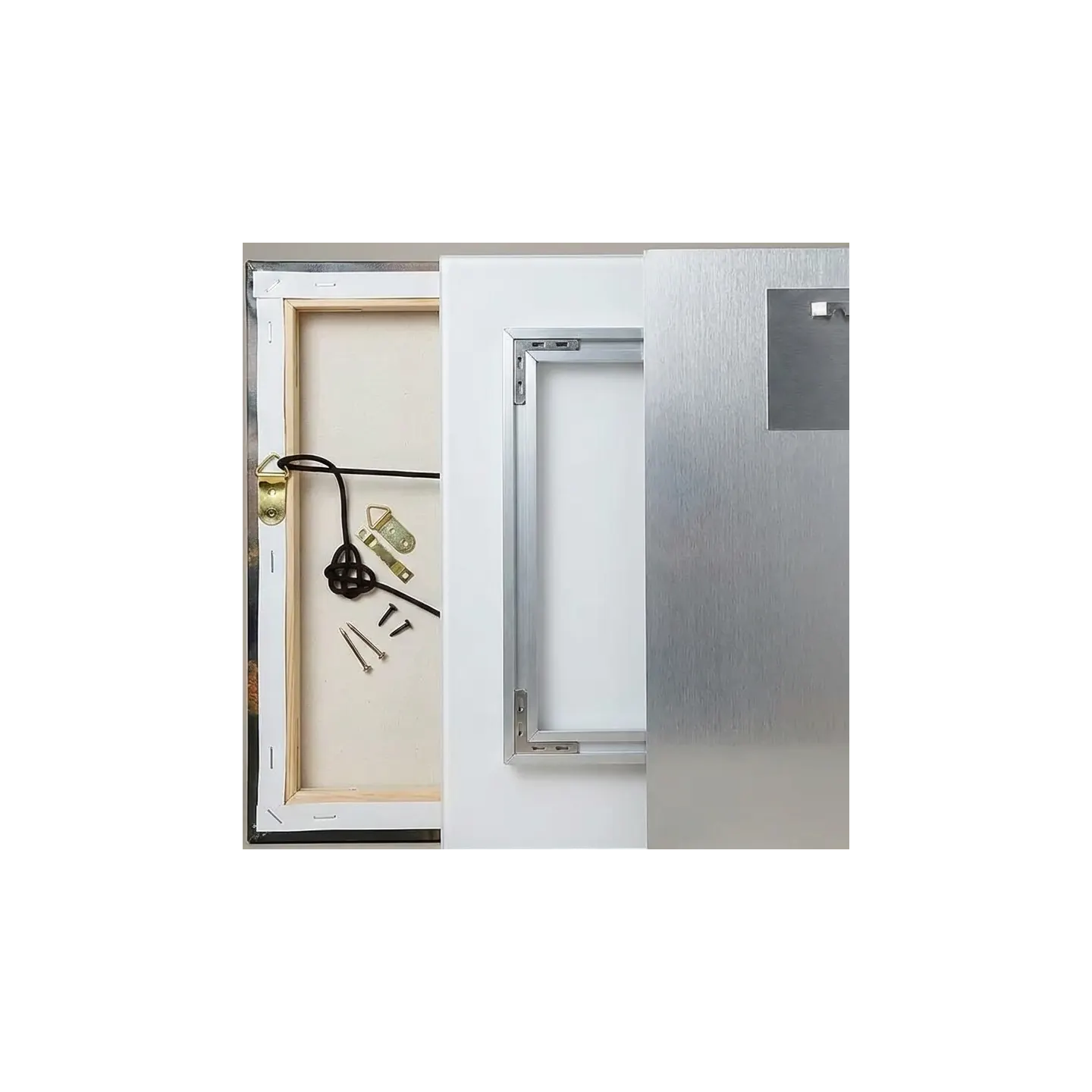 Accroches pour supports toile, plexi ou panneau offertes par LVIP